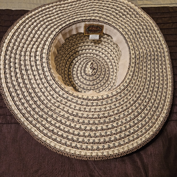 Scala Ladies Beach Hat - Picture 4 of 6